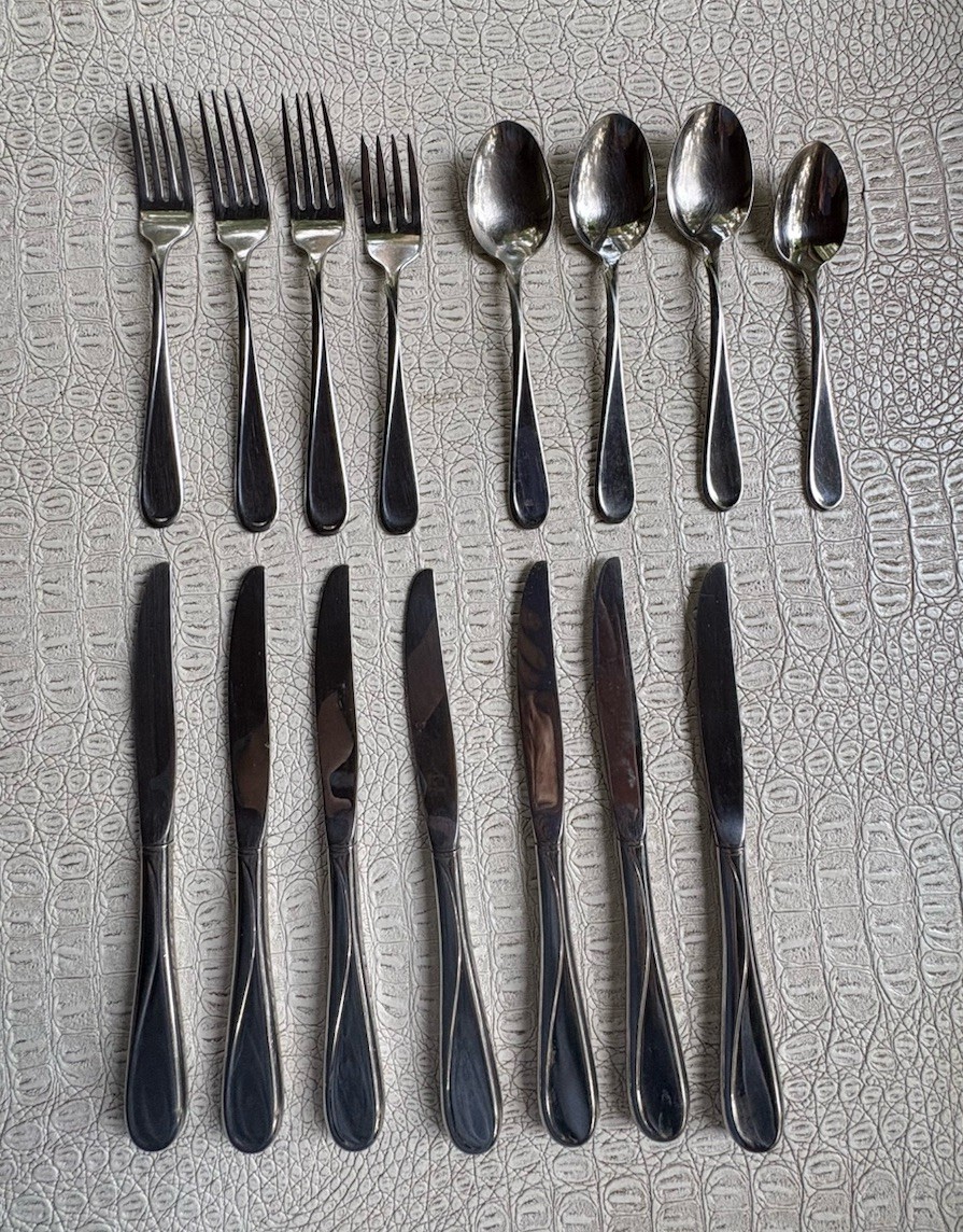 Oneida Flight Reliance Flatware Stainless Steel 15 Pieces Knife Fork Spoon USA
