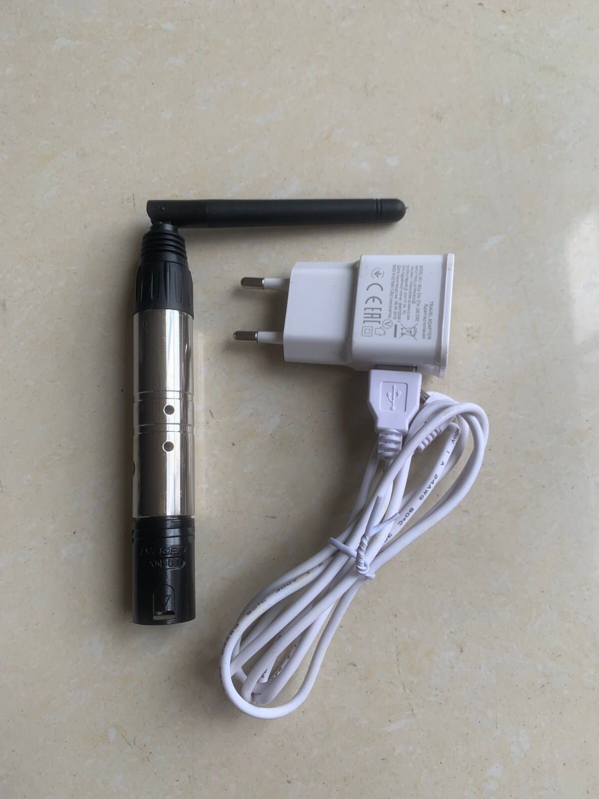 1pc DMX512 Wireless Stage Lighting Controller 2.4G Transmitter + 1X Receivers