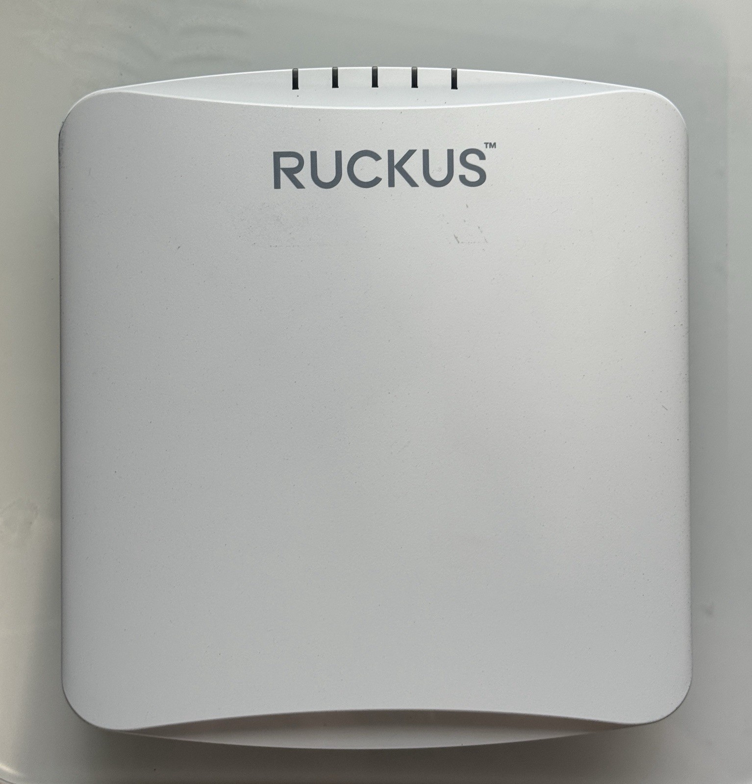 Ruckus 901-R550-US00 Indoor Wi-Fi6 Access Point