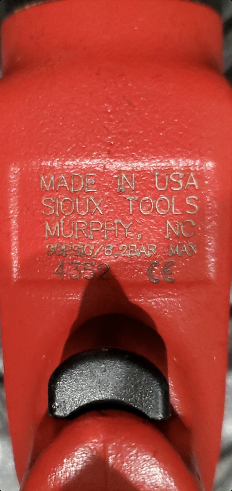 Sioux Tools - Air Drill - 3/8" 1.0hp 2600rpm Nr Pistol Grip Air Drill. Used.