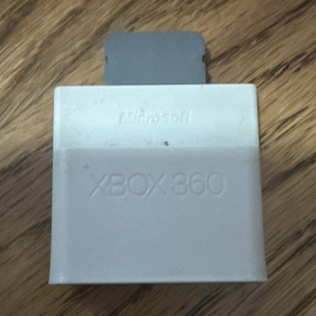 Microsoft Xbox 360 64MB Memory Unit Card, White/Gray, Memory Expansion