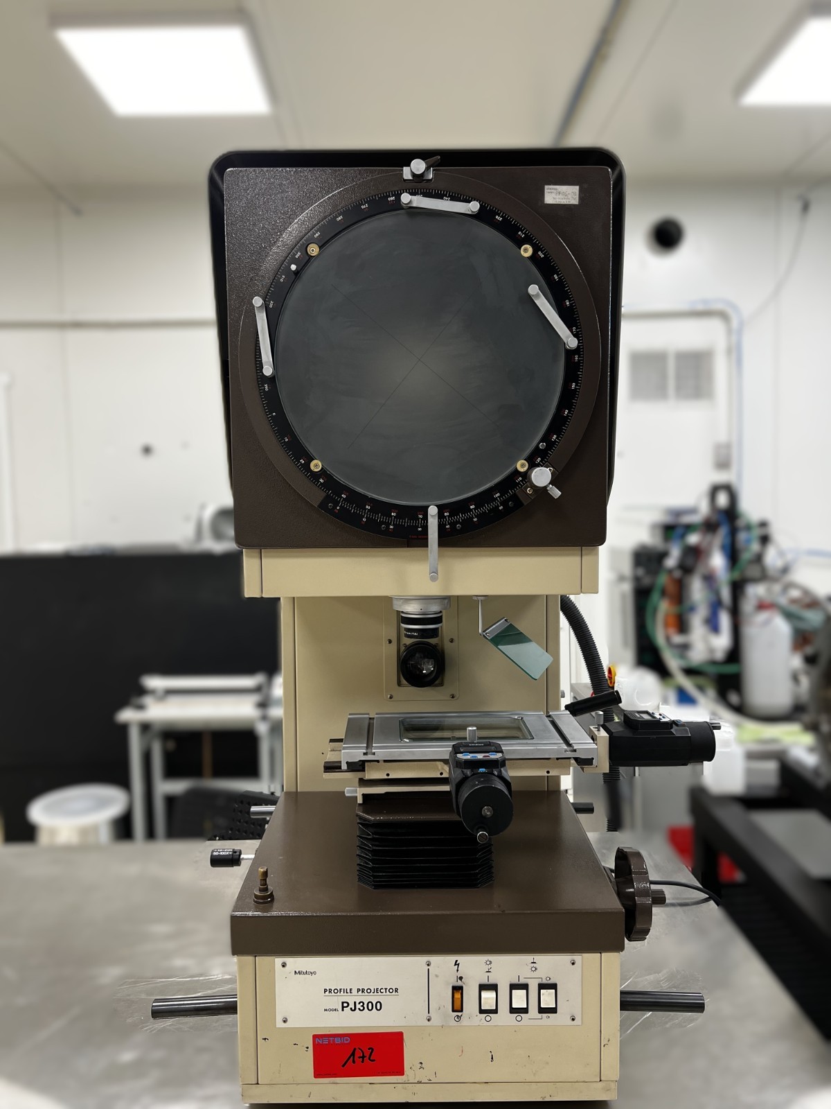 Mitutoyo PJ300 Optical Profile Projector Comparator Vintage Made in Japan