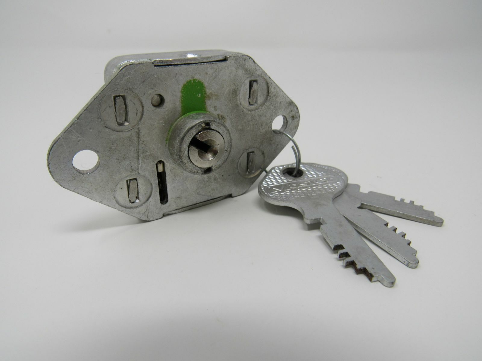 Master Lock Co Bolt Lock With Keys 30305 F63