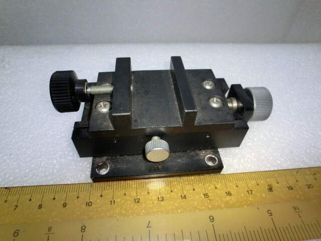 Sigma Koki Precision Linear Stage,1.5cm movement,Top:4x6cm(2x4cm slot),used+6426