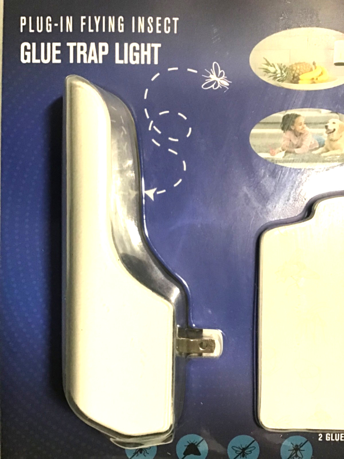 Brookstone Plug-in Flying Insect Glue Trap Light w/ 2 Glue Sheets NEW