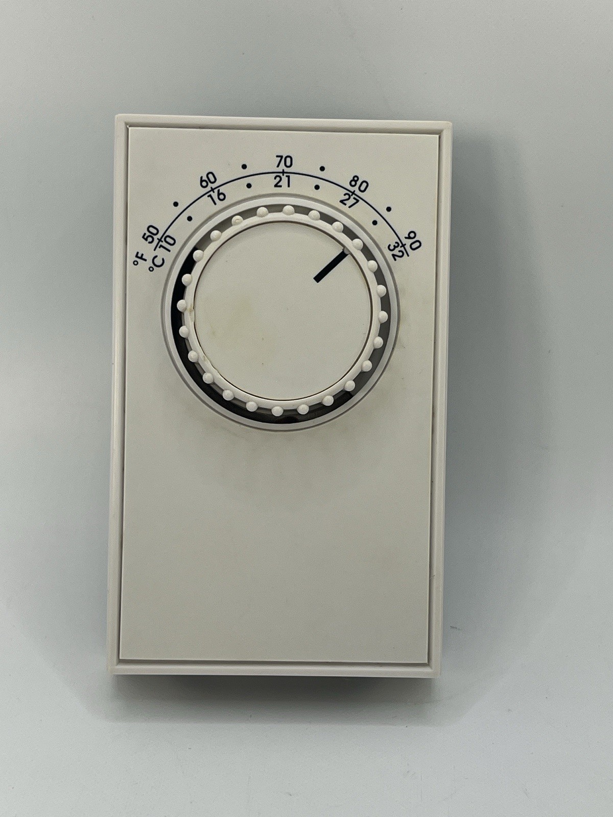 ETD5SS Single Pole Heat Cool Thermostat 50-90°F Shadow White Open Box NOS