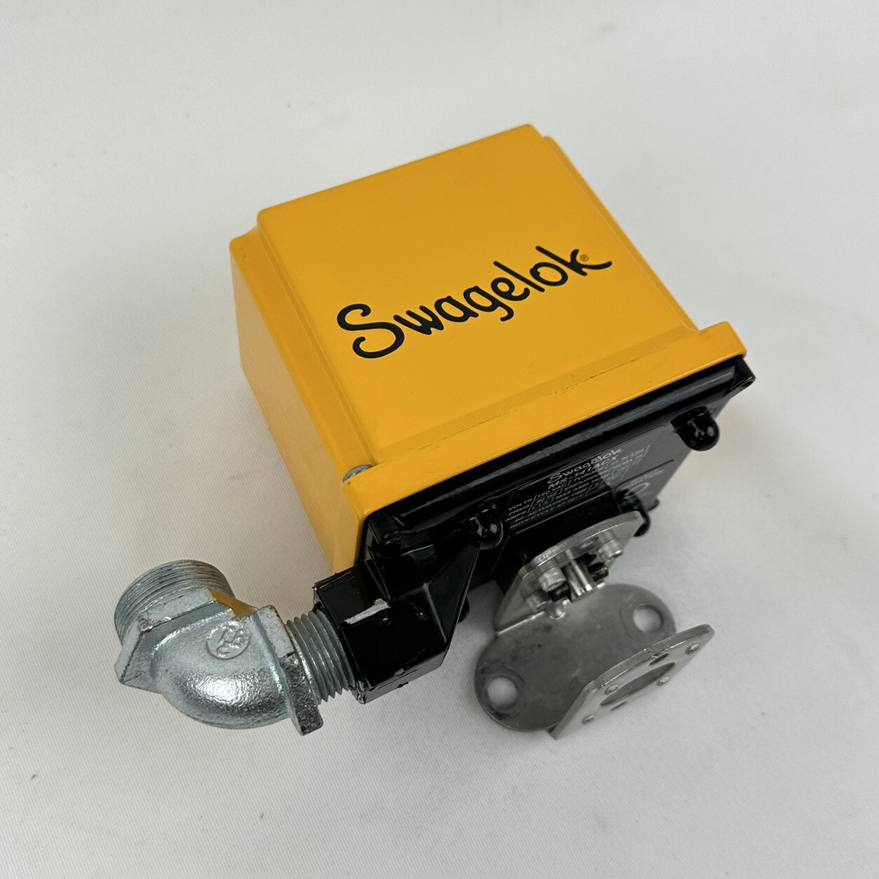 Swagelok Whitey Ms141Acx Electric Ball Valve Actuator - Used & Working!