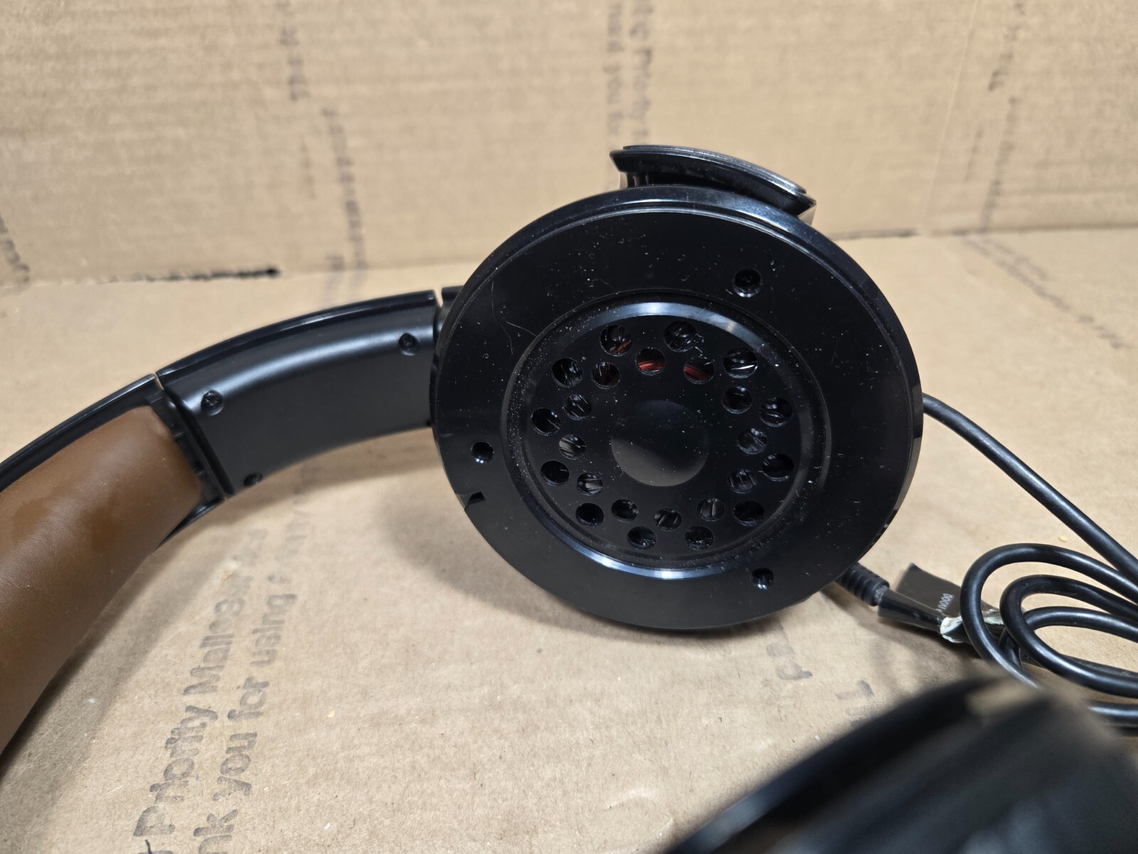 Thrustmaster Y350 X DOOM Edition Gaming Headset, PLEASE READ DESCRIPTION