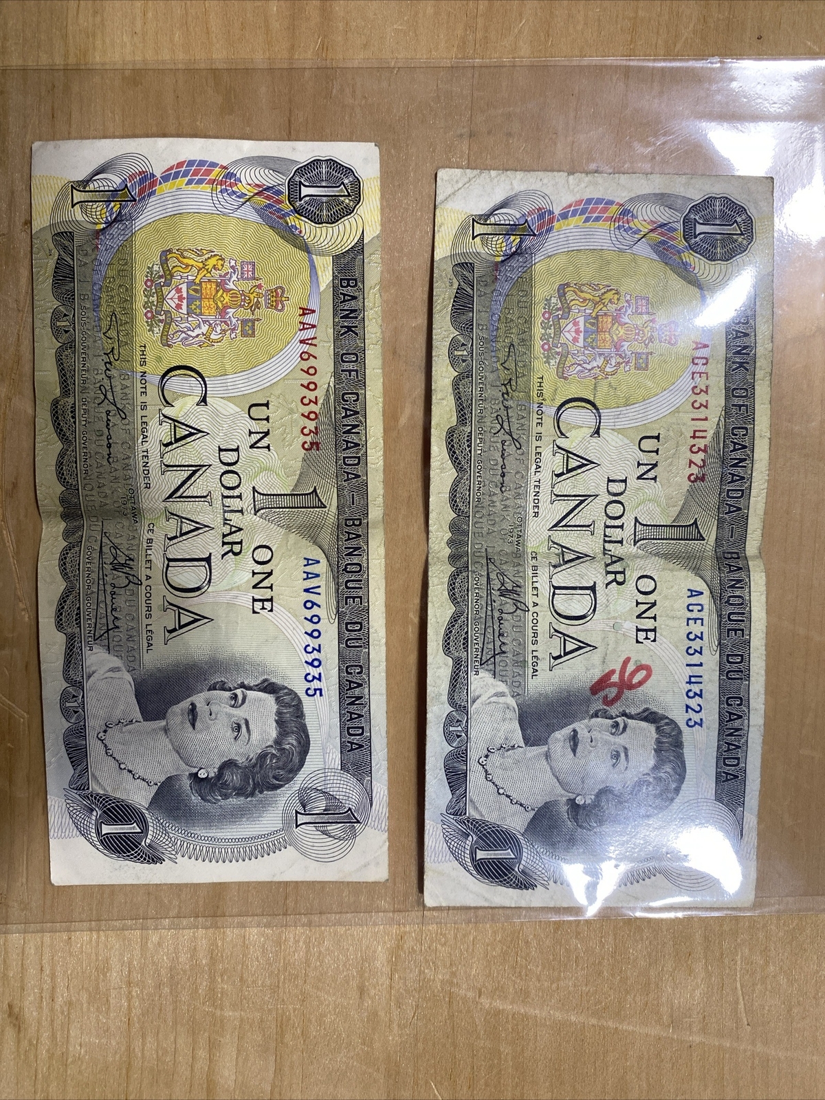 1973  CANADIAN ONE $1 Lot Of 2 Dollar Bills - Free Shipping