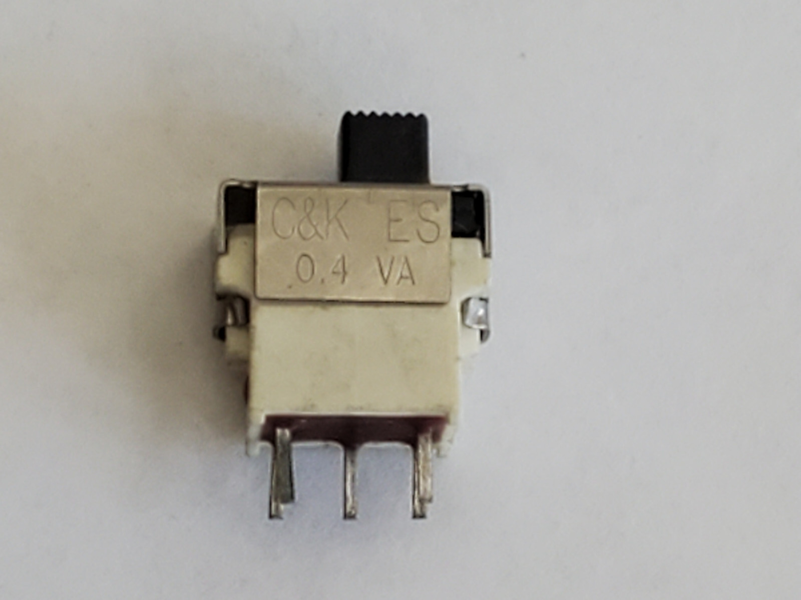 10pcs C&K ES01MCBE SLIDE SWITCH
