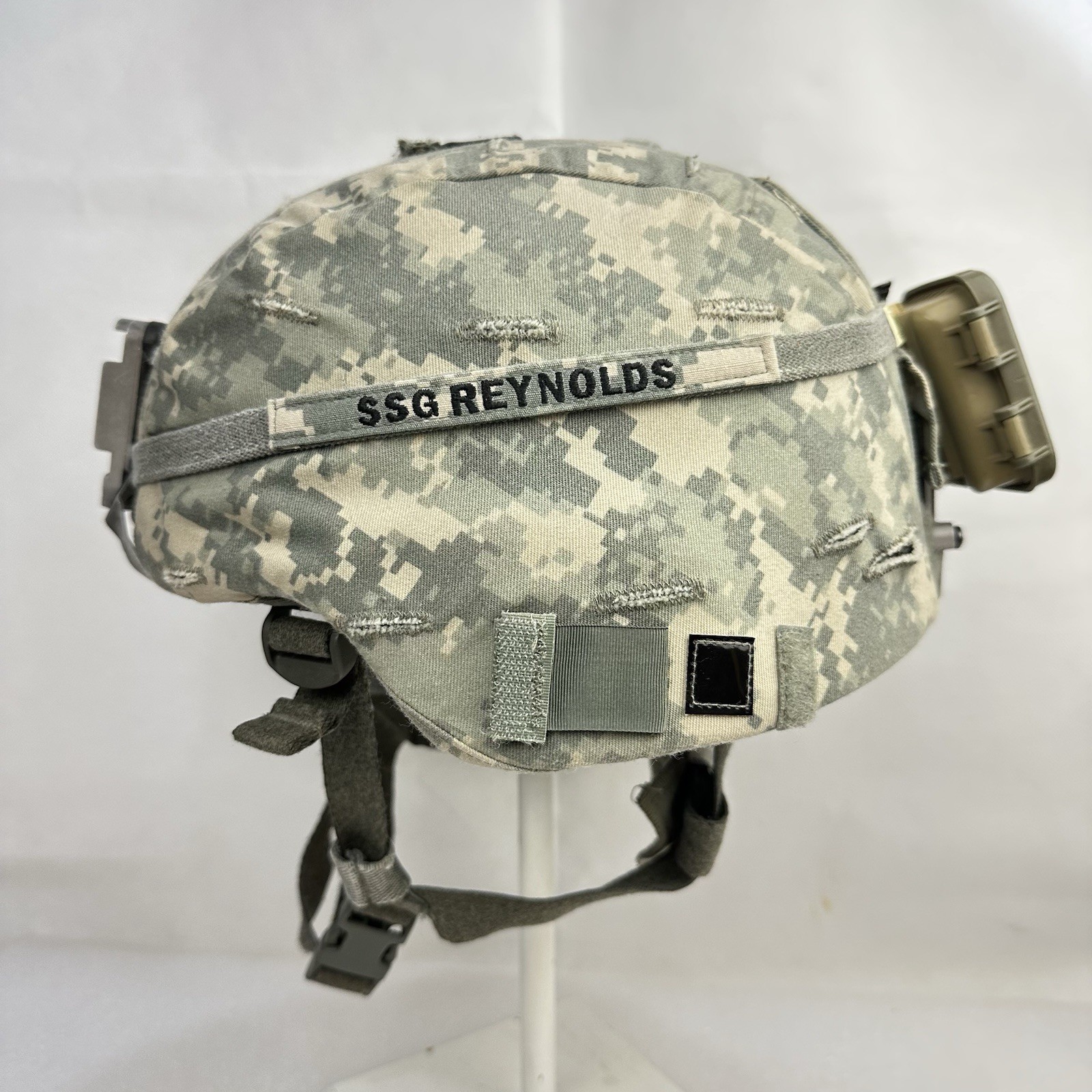 Medium UCP ACU MICH ACH Ballistic Military Combat Helmet IIIA Norotos ENVG Mount