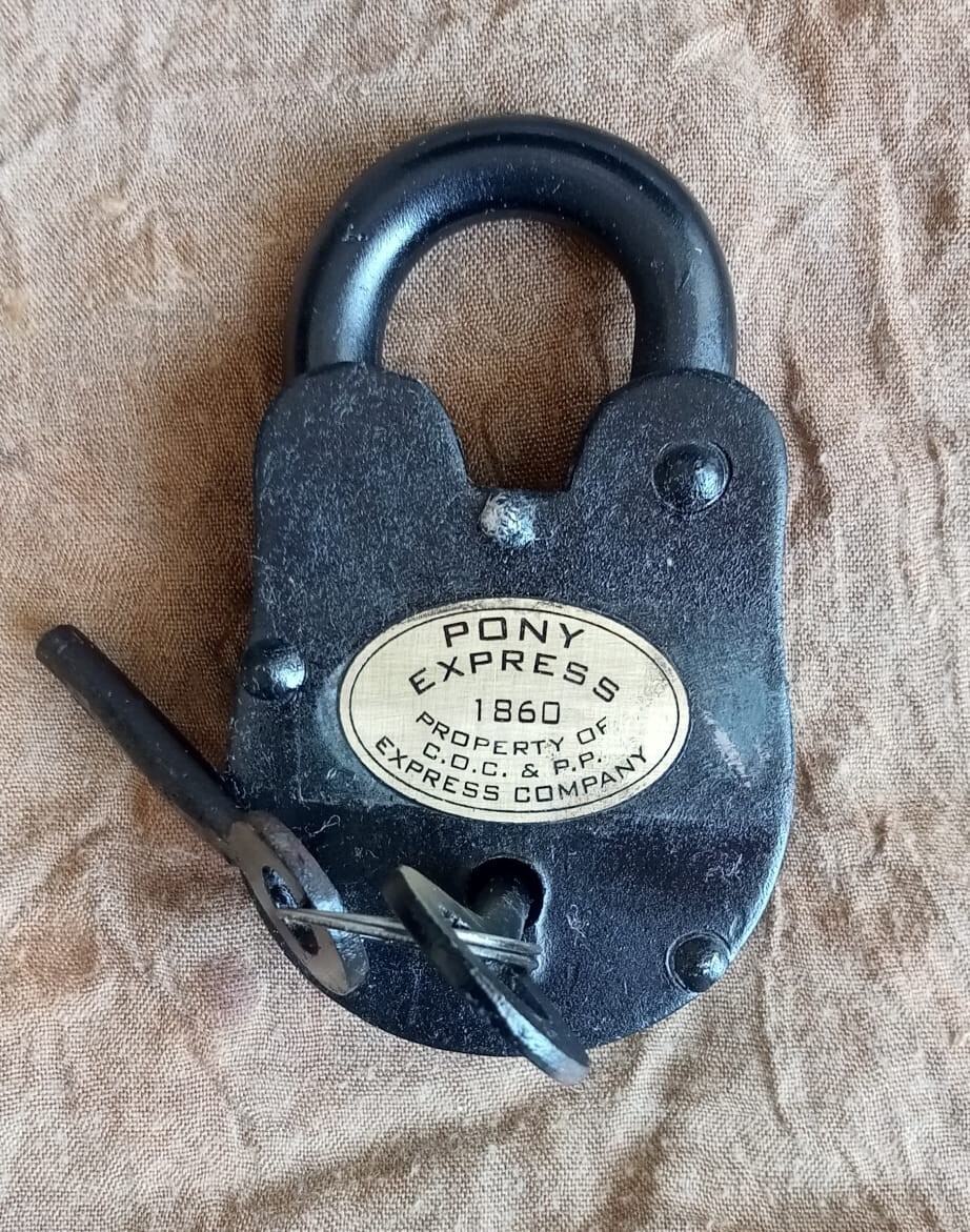 Pony Express Padlock 4'' Cast Iron Black Finish with 2 Keys Functional Lock