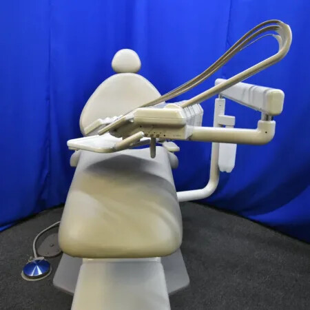 Refurbished Adec Cascade 1040 with Adec 2132 Delivery - Standard Upholstery