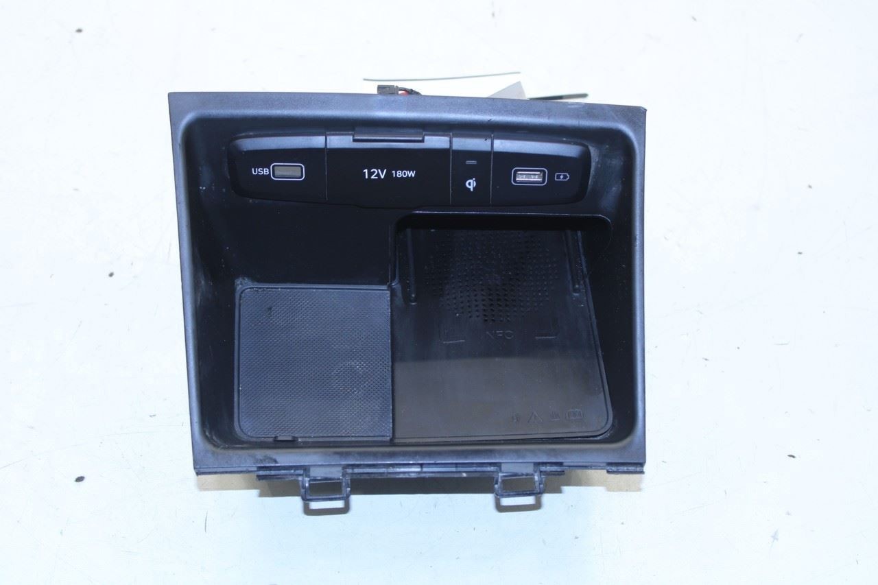 22-24 Hyundai Tucson SEL Front Center Console Tray Storage w/ Wireless Charging