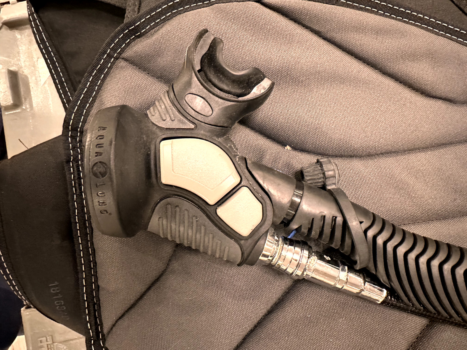 Aqua Lung Axiom 313315 BCD XL