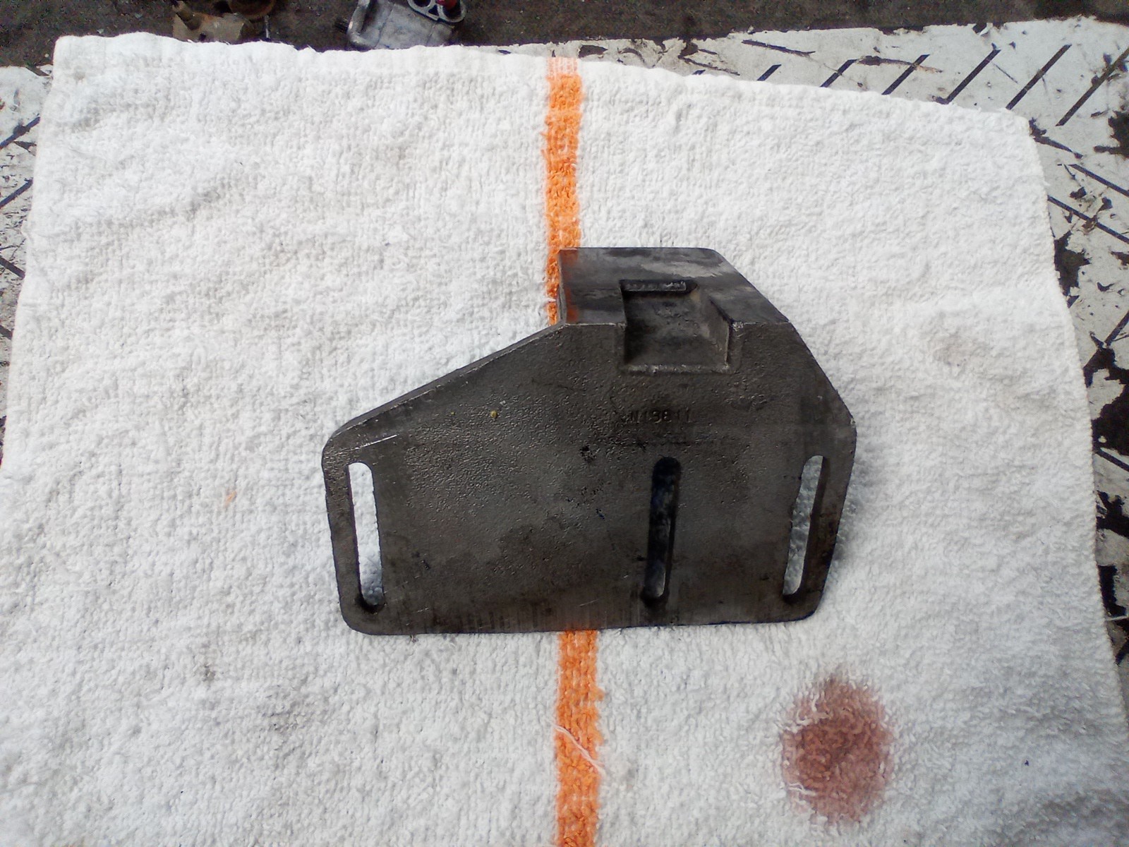 Peterbilt 386 Left/Driver Hood Rest P/N 13-04709L