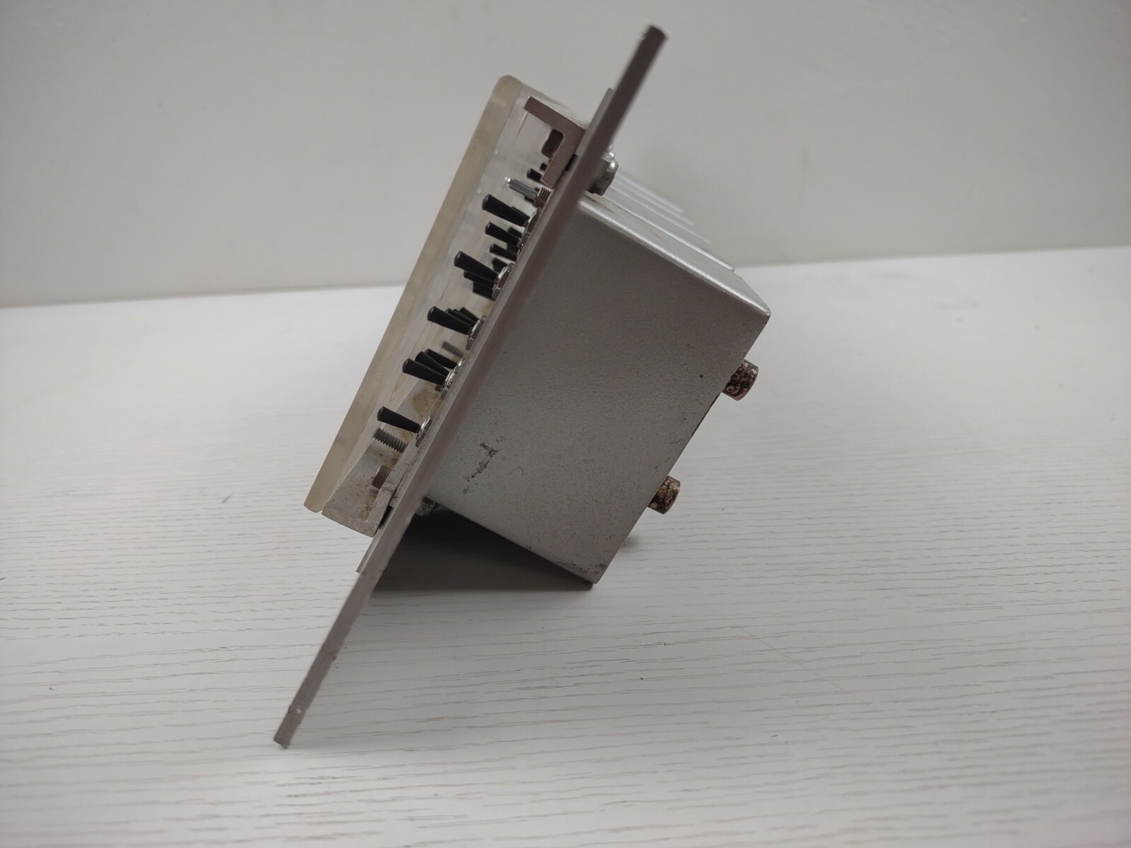 Matthey NV Video Delay X309/47040 75 BNC