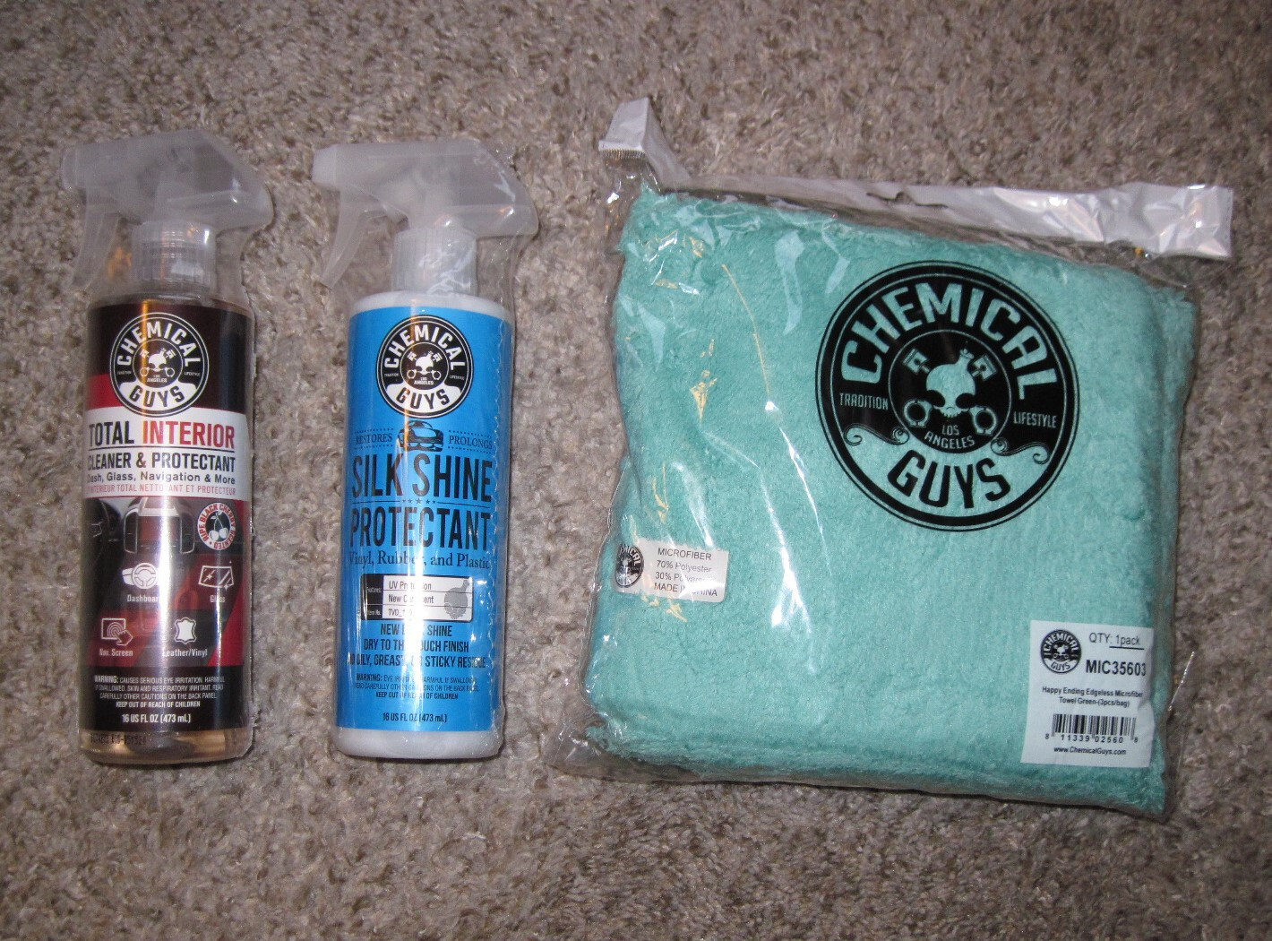 Chemical Guys lot Interior Cleaner, Silk Shine, Microfiber towels set all NEW
