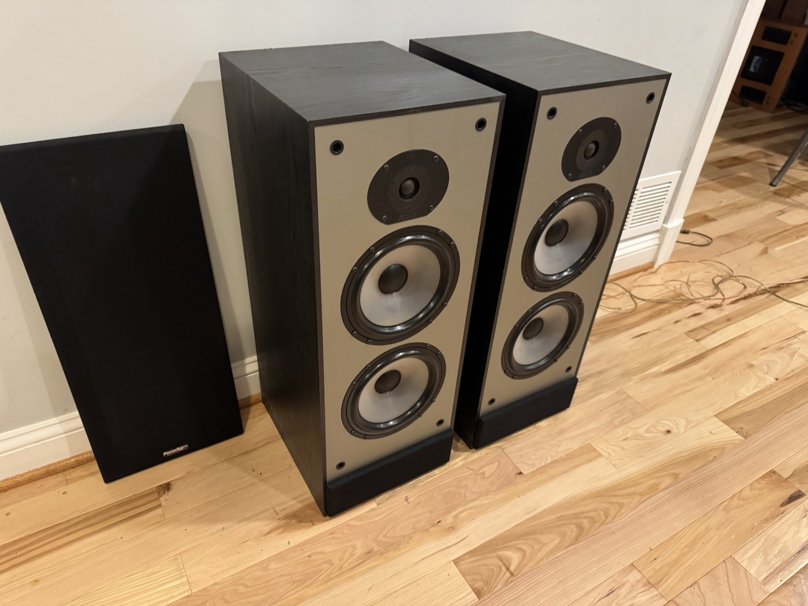PARADIGM MODEL 9SE MKII REFERENCE STEREO SPEAKERS AUDIOPHILE MONITOR 9-SE Tested