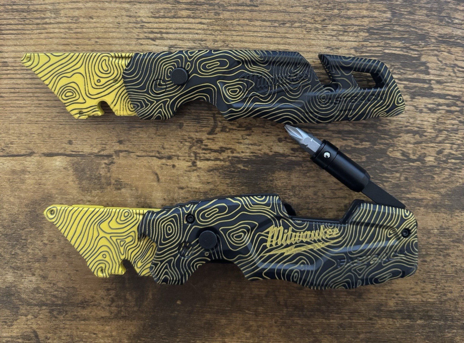 Milwaukee Fastback Knife Utility Custom Coated Black Yellow Topo 1502