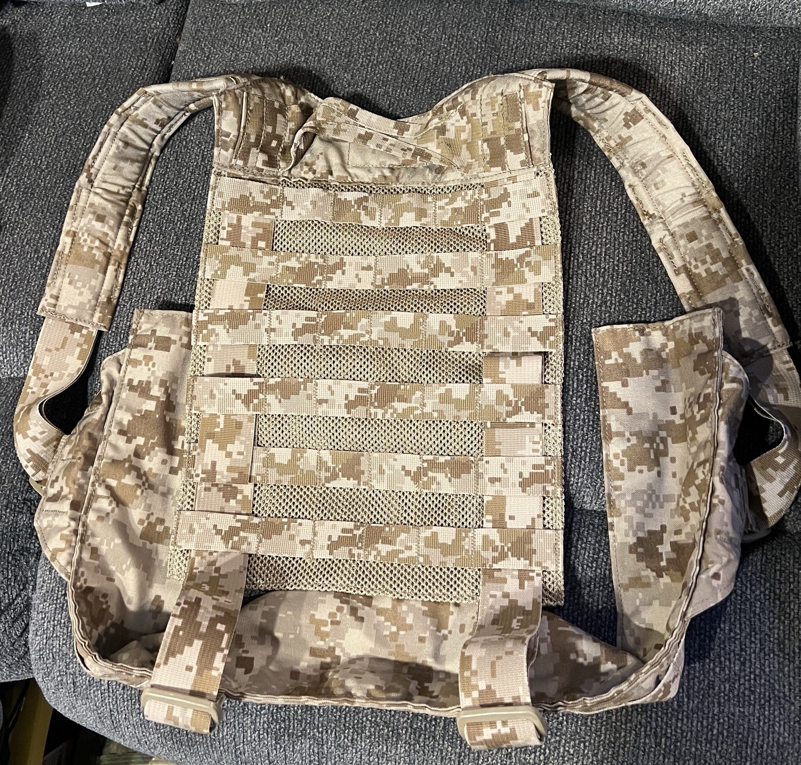 Eagle Industries H-HARNESS LT WT AOR-1 5A1 very good NSW