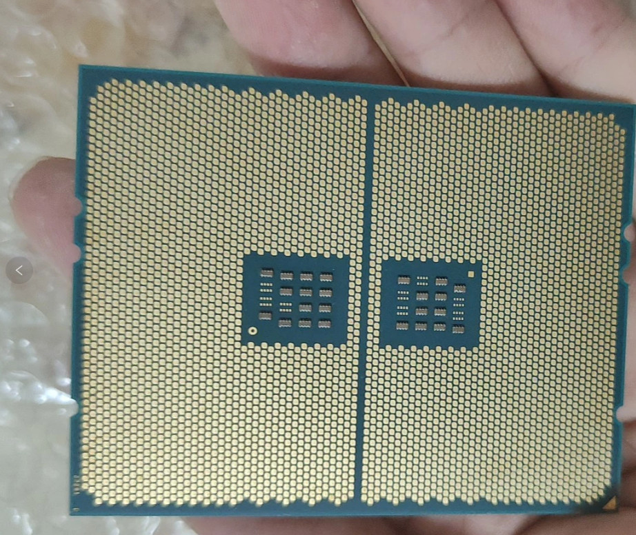 Used AMD EPYC 7D12 32-Core 64-Thread Server CPU Socket SP3 85W 128MB L3