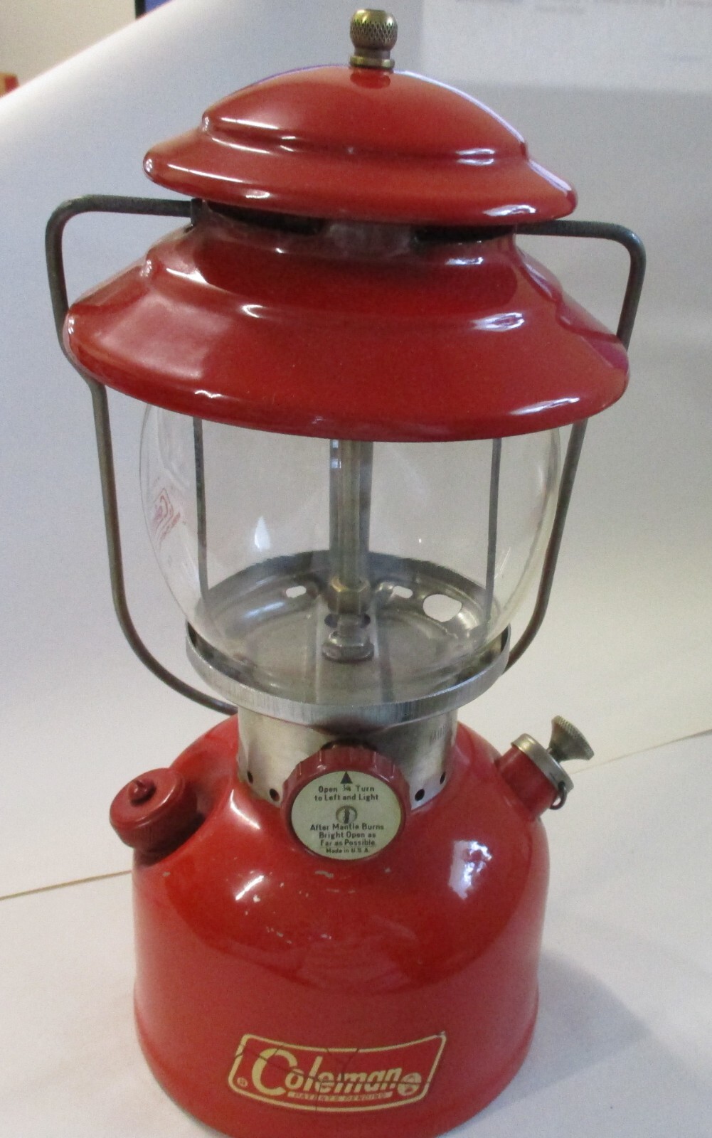 COLEMAN MODEL 200A RED SUNSHINE OF THE NIGHT LANTERN