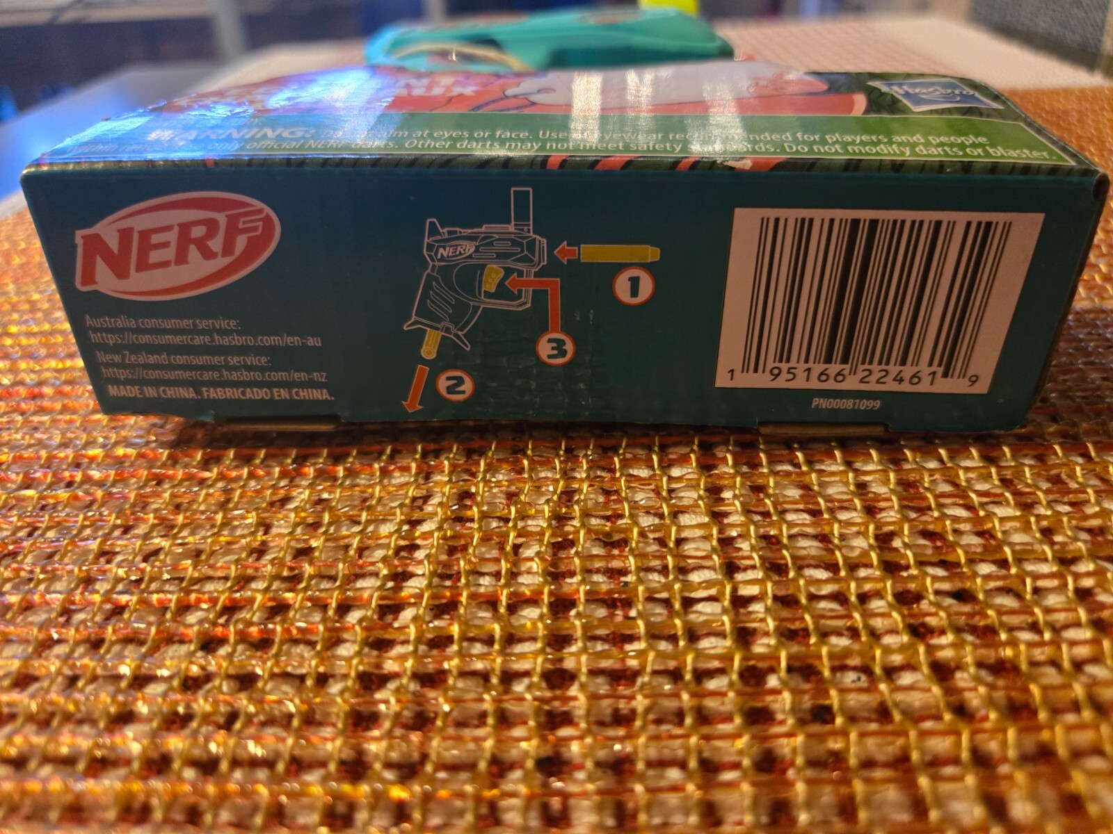 NEW Nerf Easter Egg Hunt Blaster - 2 Nerf Elite Darts - Pull to Prime
