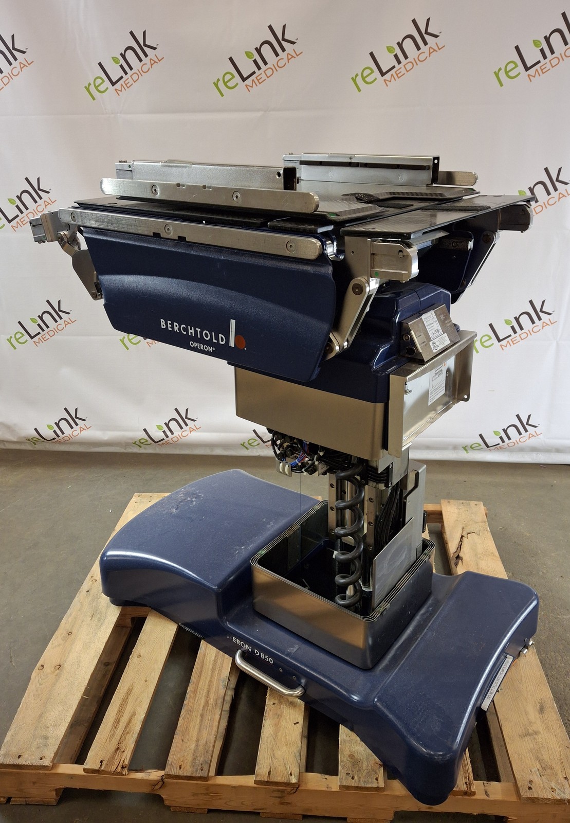 Berchtold Operon D 850 Surgical Table
