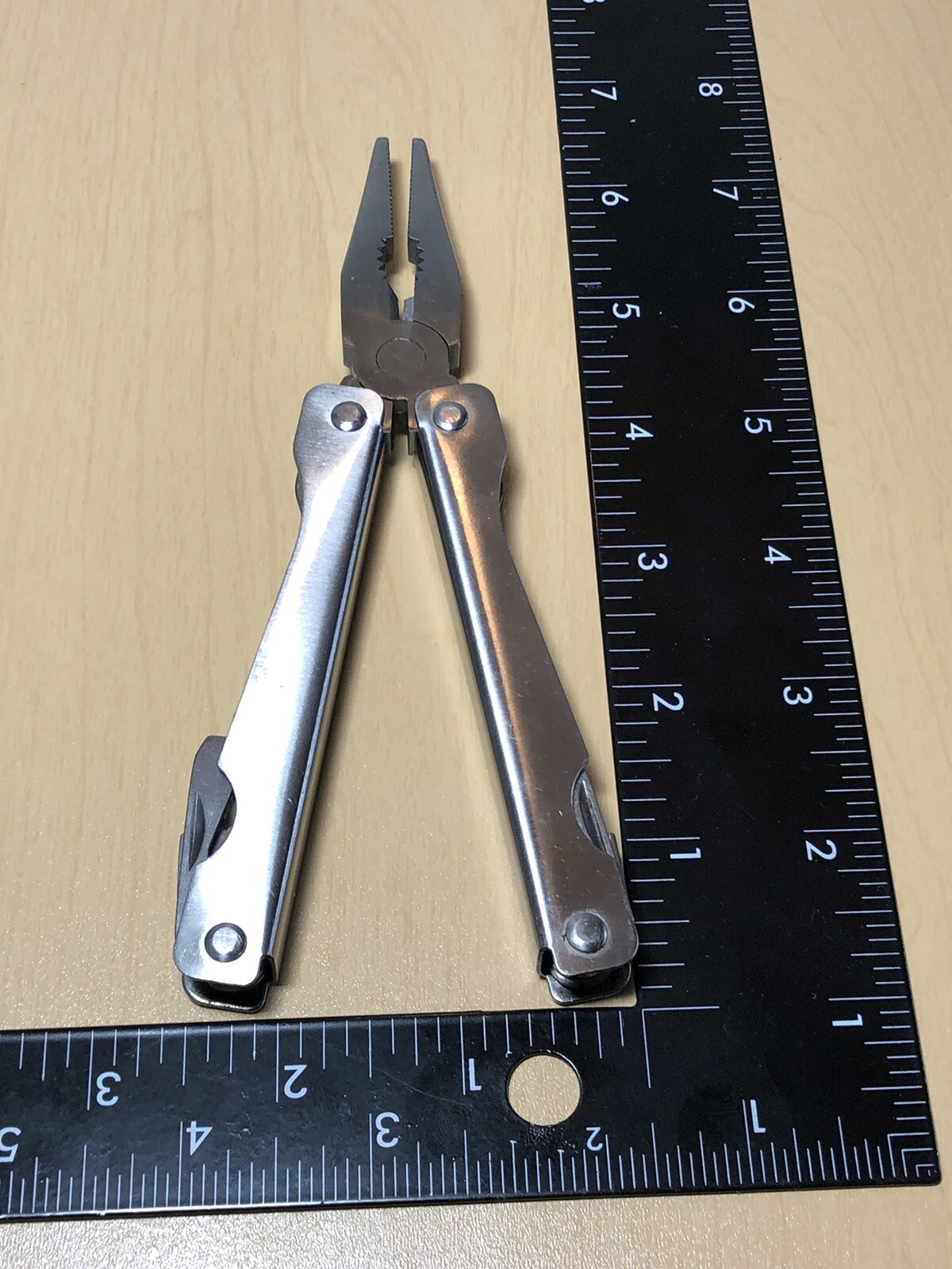 Pocket Multi-tool Stainless Pliers W/ Knife, Screwdriver, Phillips Unbranded