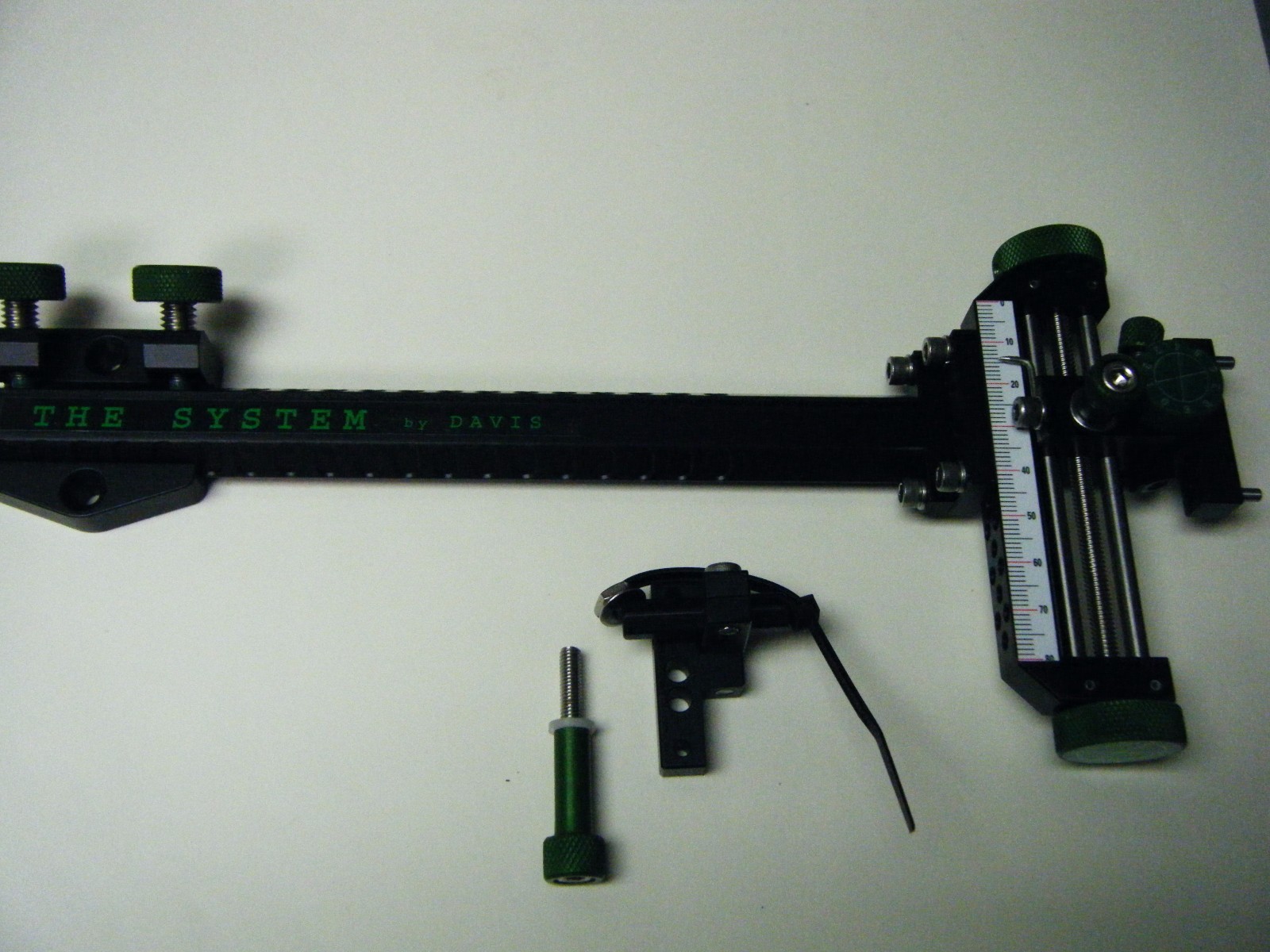 4" DAVIS TARGET SIGHT- Double Knob -Black/Green knobs-