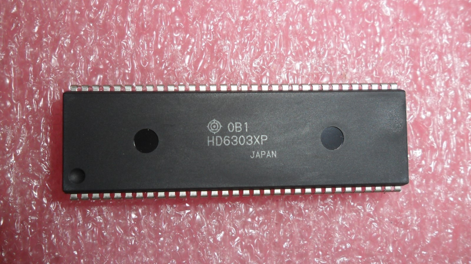 HD6303XP HD6303 8 Bit Microcontroller 64 Pin Dip HITACHI (1 per lot)