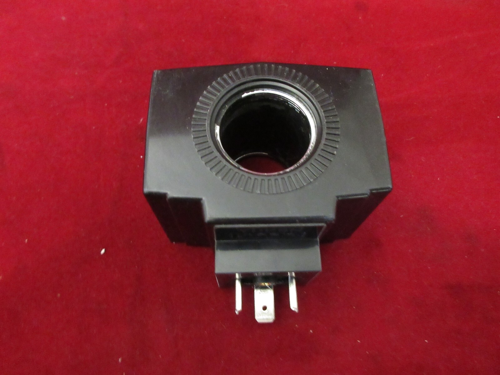Yuken DSG-03-AC220V-N1 AC COIL 220V-PLUG TYPE Taiwan Made