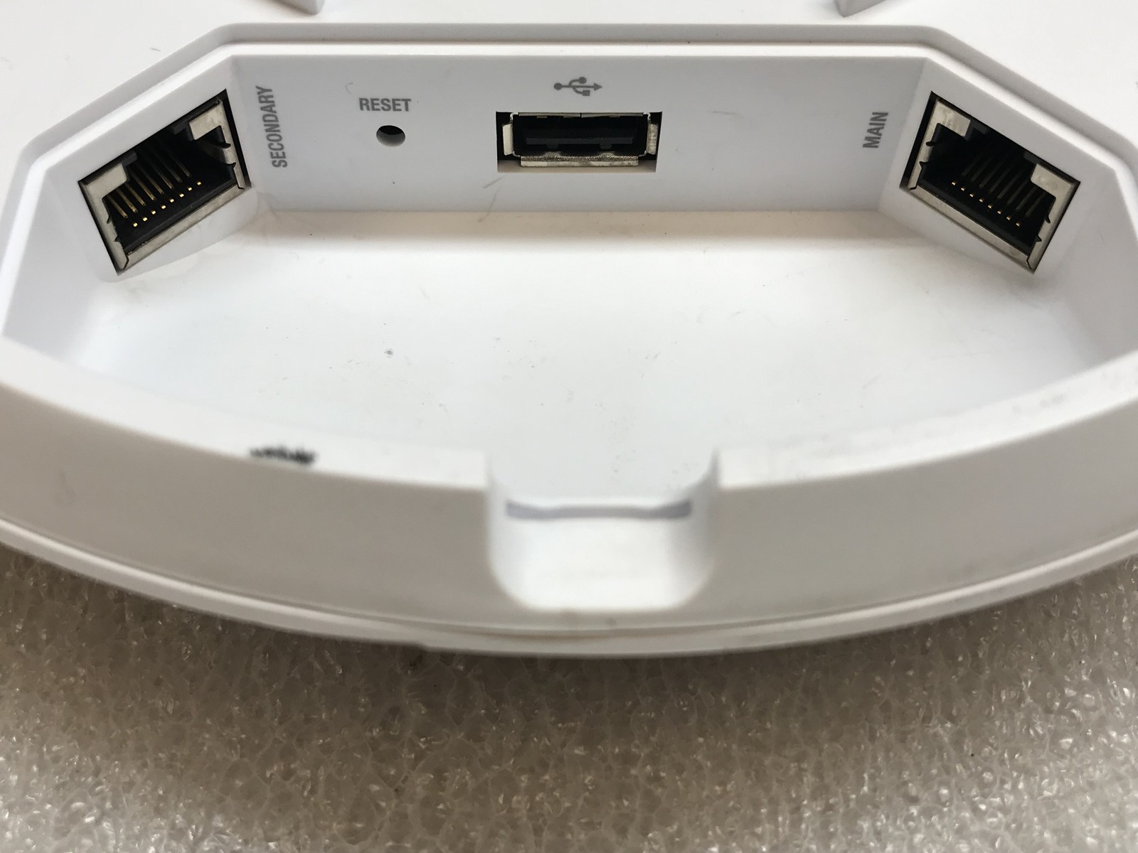 Ubiquiti UniFi AP AC Pro Access Point White - No Accessories