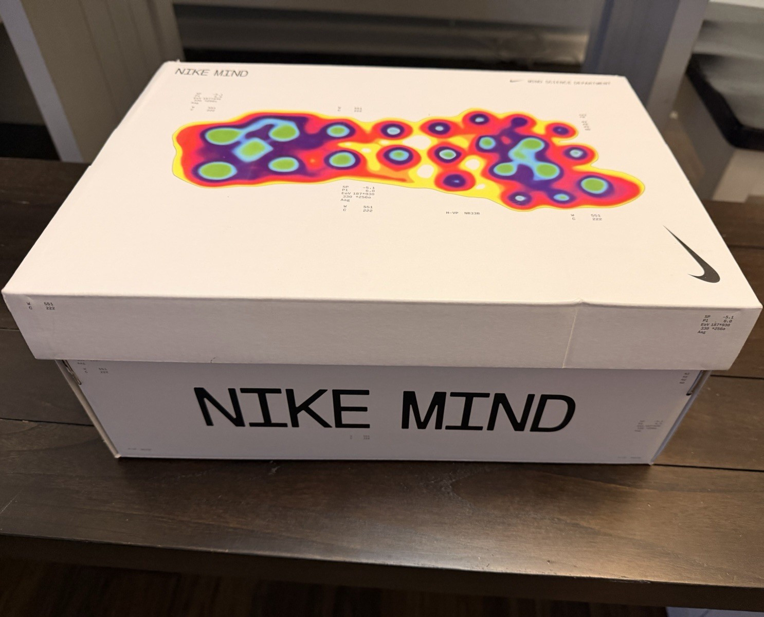 Nike Mind Men's Athletic Sneaker Shoes White Orange Nike Mind Product Line