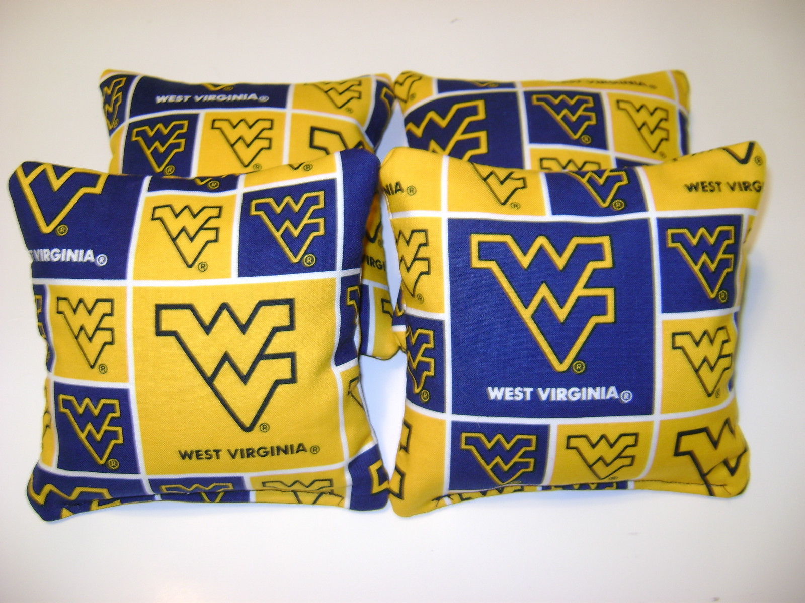 4 CORNHOLE BAGS CORN HOLE WEST VIRGINIA MOUNTAINEERS P BAGGO TAILGATE TOSS WV