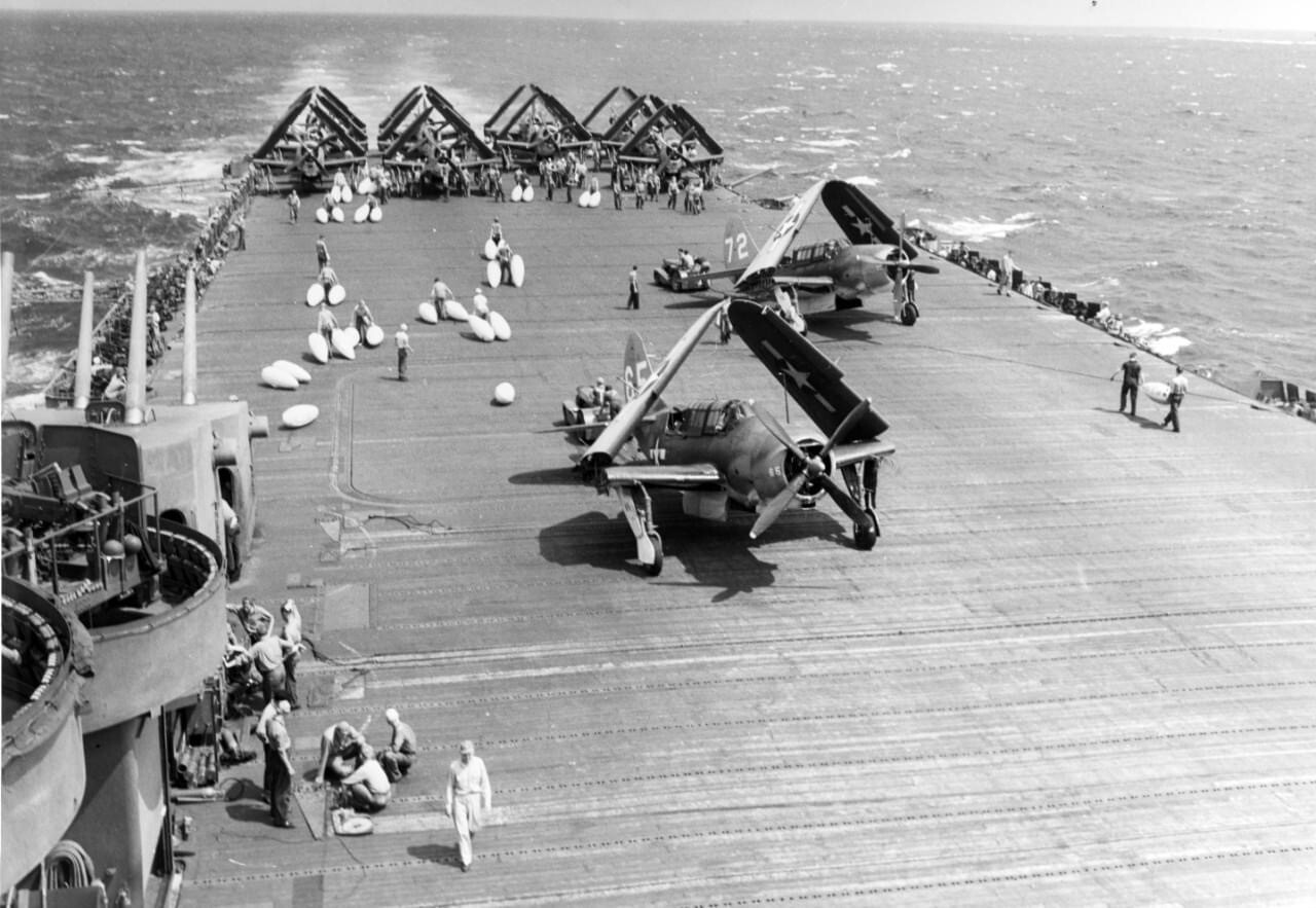 WW2 WWII Photo World War Two / USS Lexington CV-16 Leyte Gulf SB2C US Navy