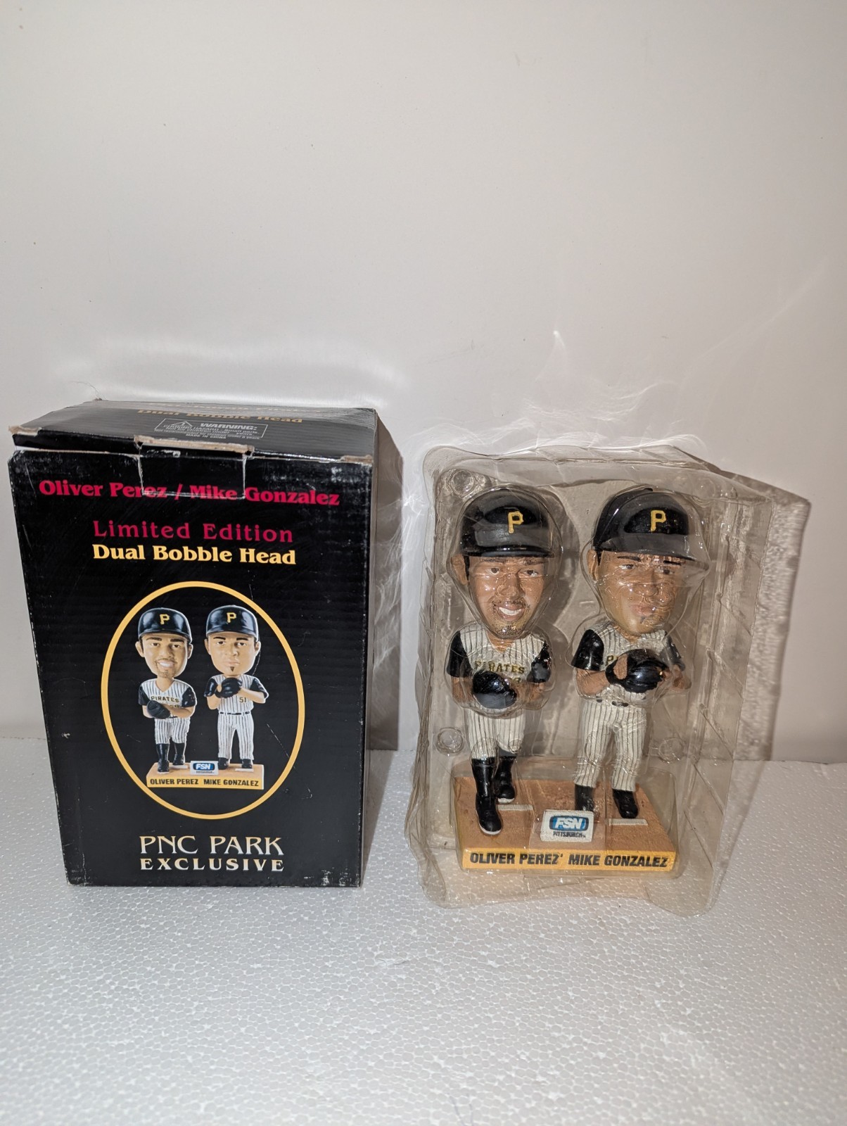 Pittsburgh Pirates MLB 2006 Dual Bobble Head Oliver Perez /Mike Gonzalez