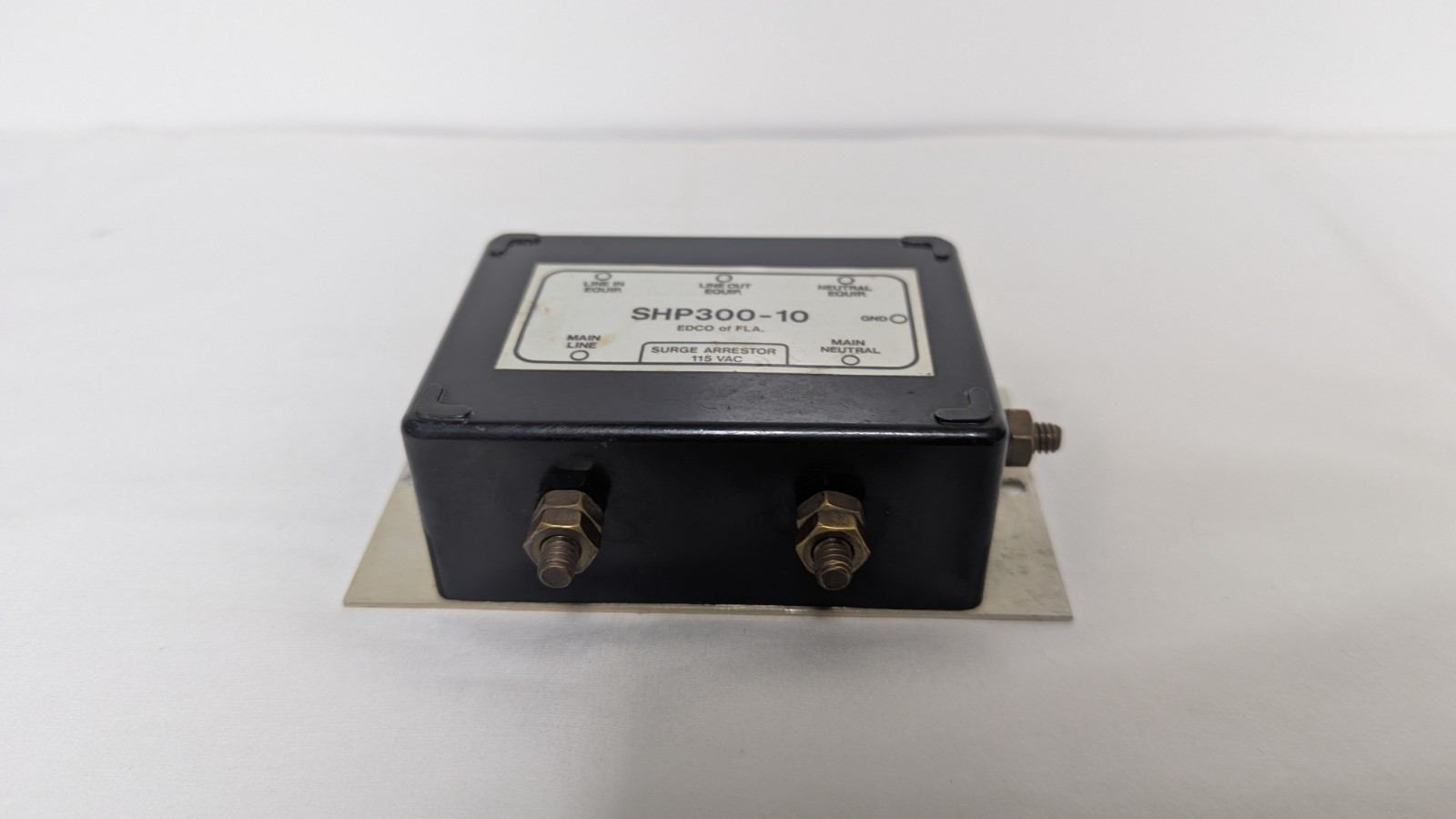 EDCO SHP300-10 Single Phase Surge Arrestor 120/240V (NOS)