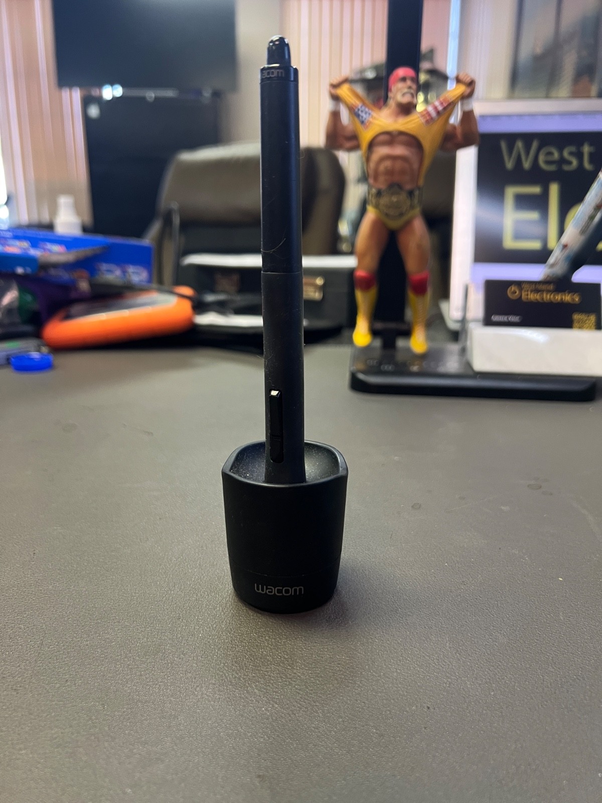WACOM SYLUS PEN  WITH PEN HOLDER