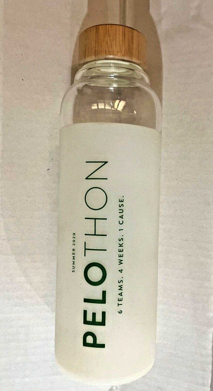 PELETHON Glass Water Bottle White silicone Bamboo cap