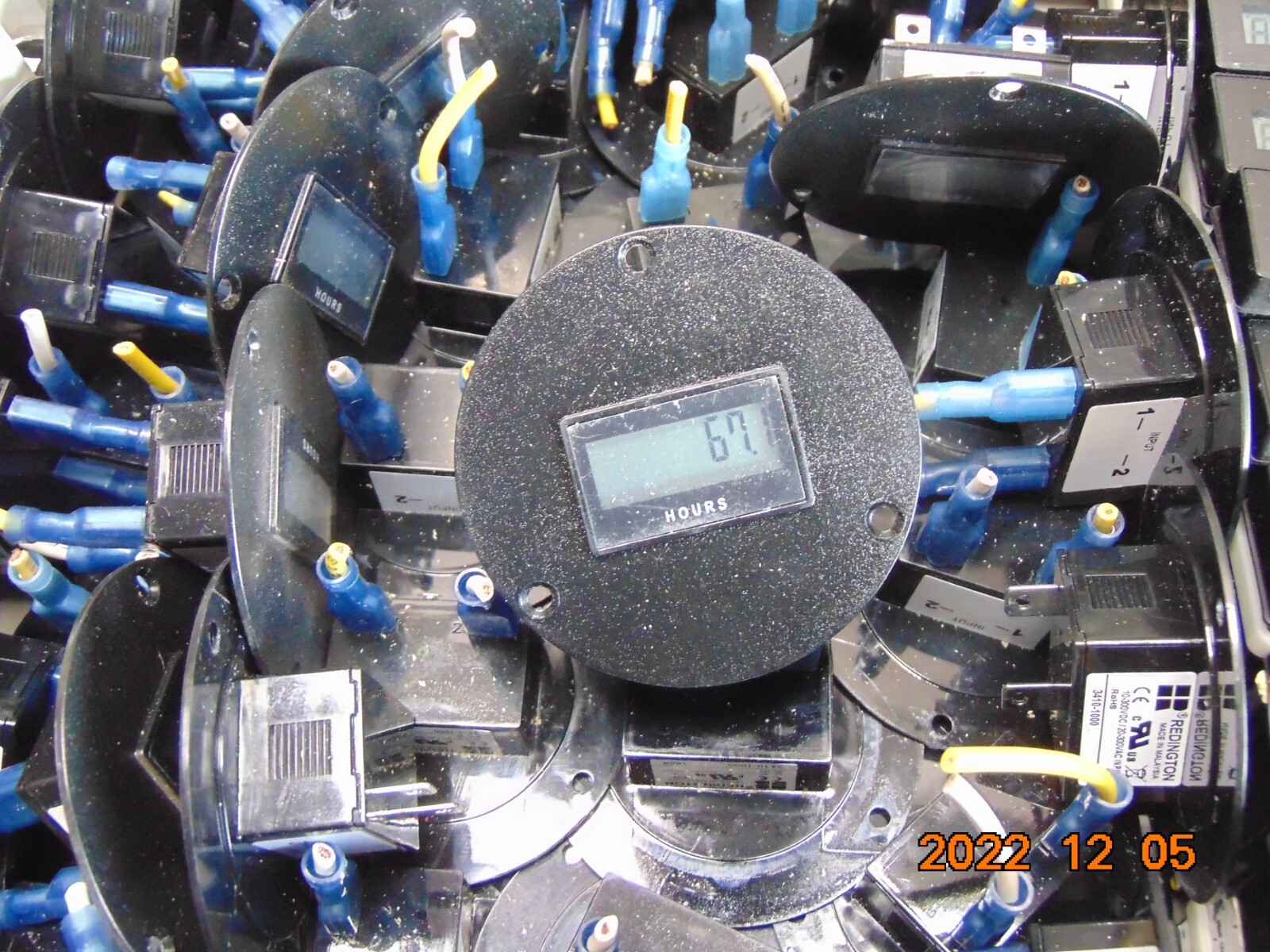 (1) REDINGTON 3410-1000 AC/DC HOUR METER