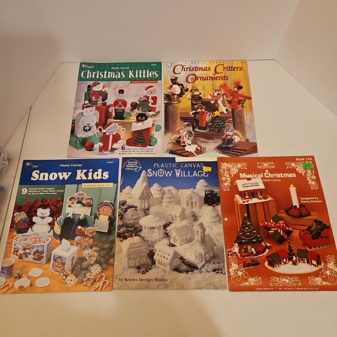Lot 5 Christmas Plastic canvas booklets Decor Kitties Village Kids Ornaments
