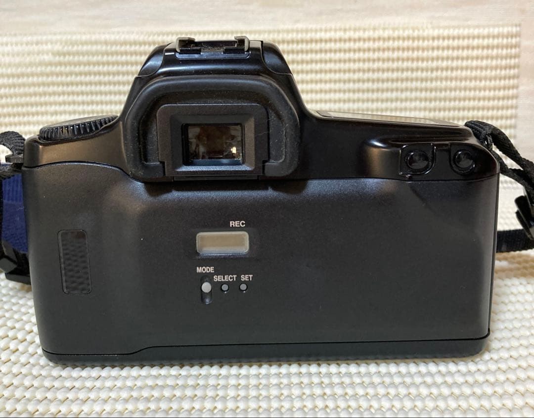 Canon Camera Eos 1000 S Slr Film