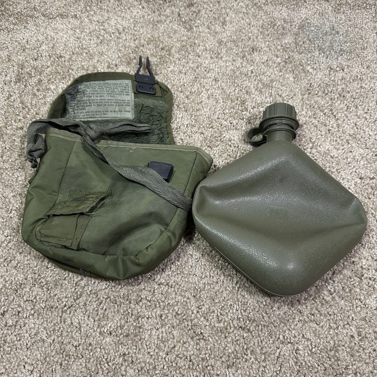 Vietnam War 2 Quart Collapsible US Canteen Hedwin Green w/ Strap