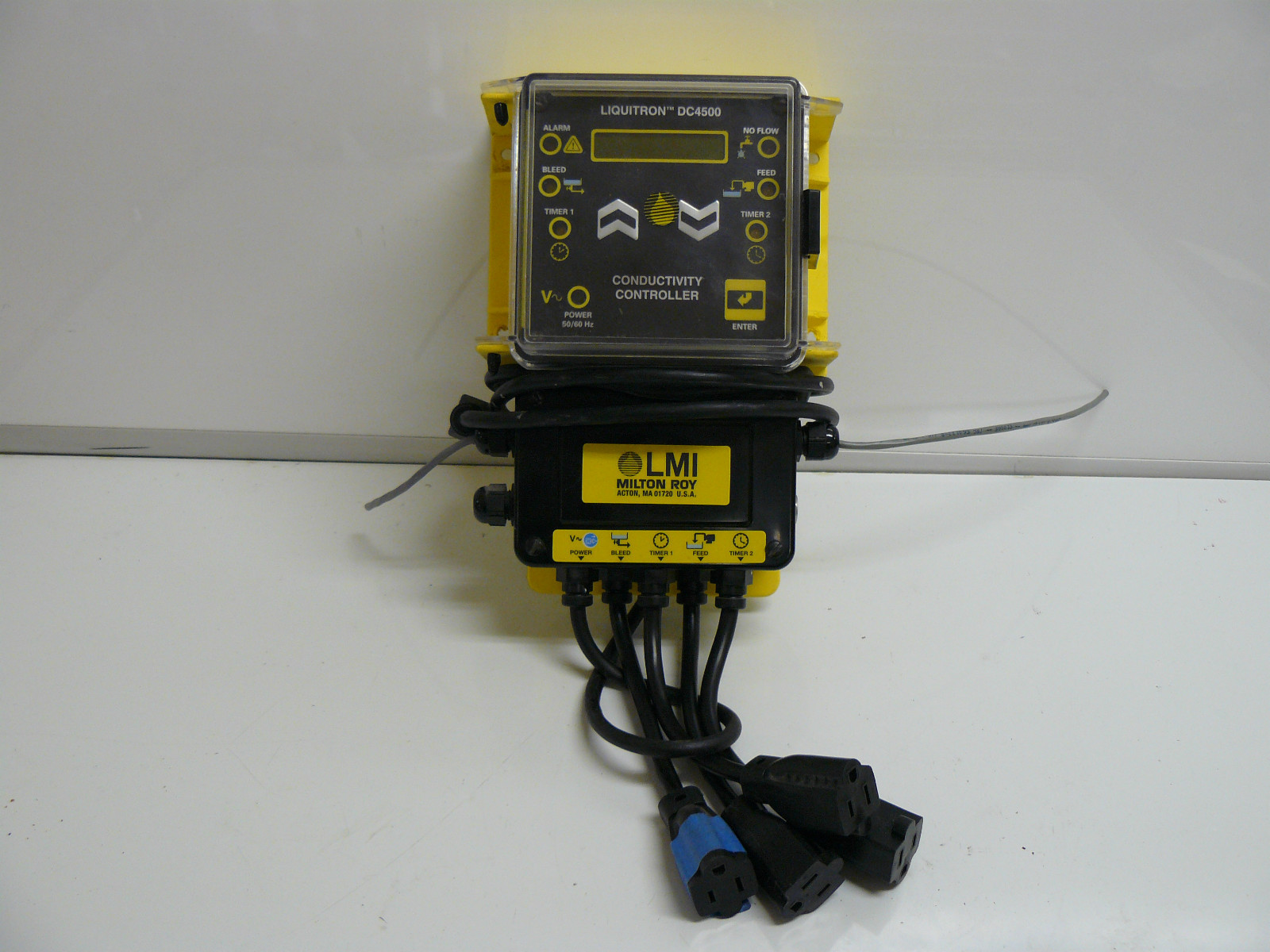 LMI MILTON ROY LIQUITRON DC4500-11A 120VAC 50/60HZ 4A