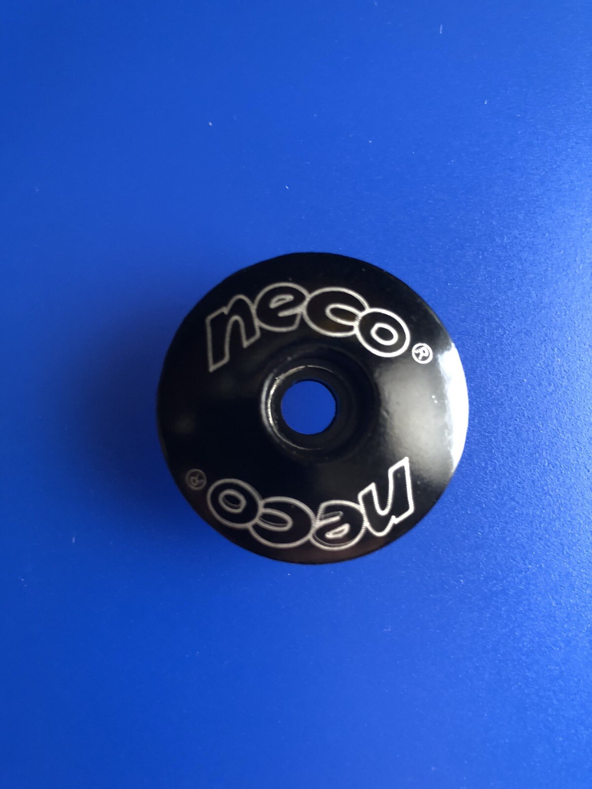 Neco Threadless Bicycle Headset Stem Cap 1 1/8" Black Pre-Owned