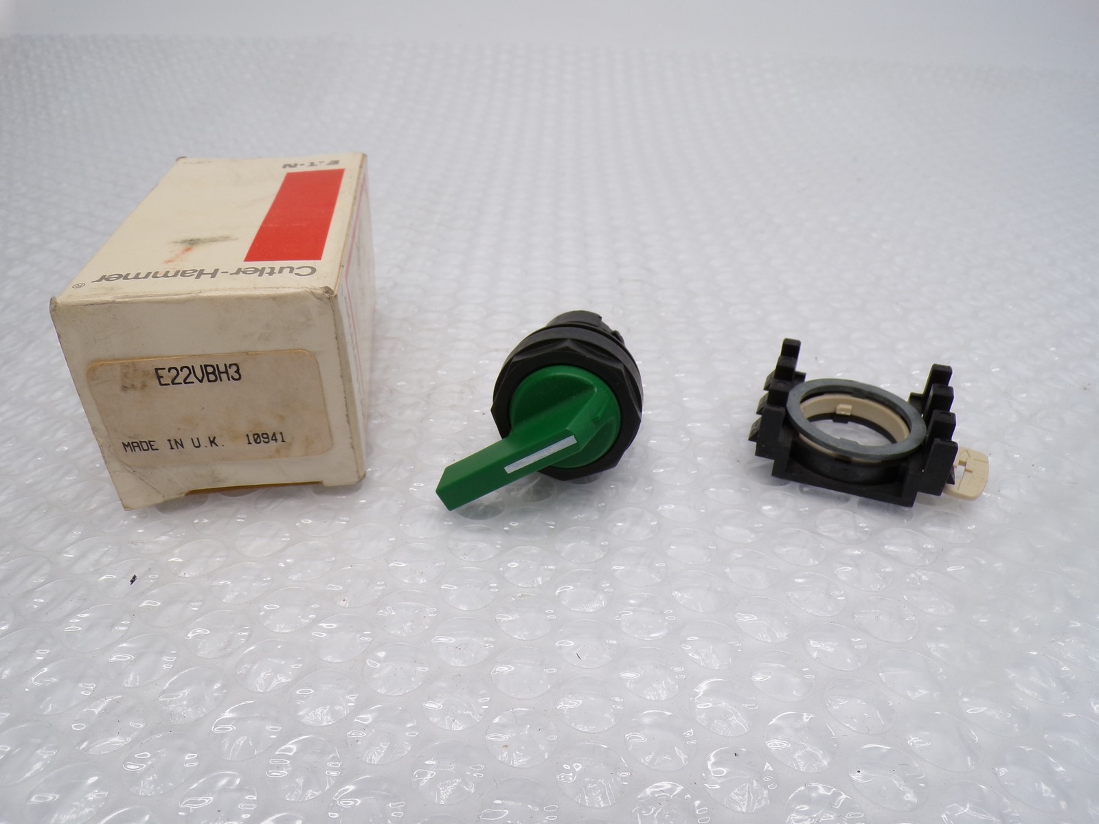 CUTLER HAMMER E22VBH3 SELECTOR SWITCH NSMP