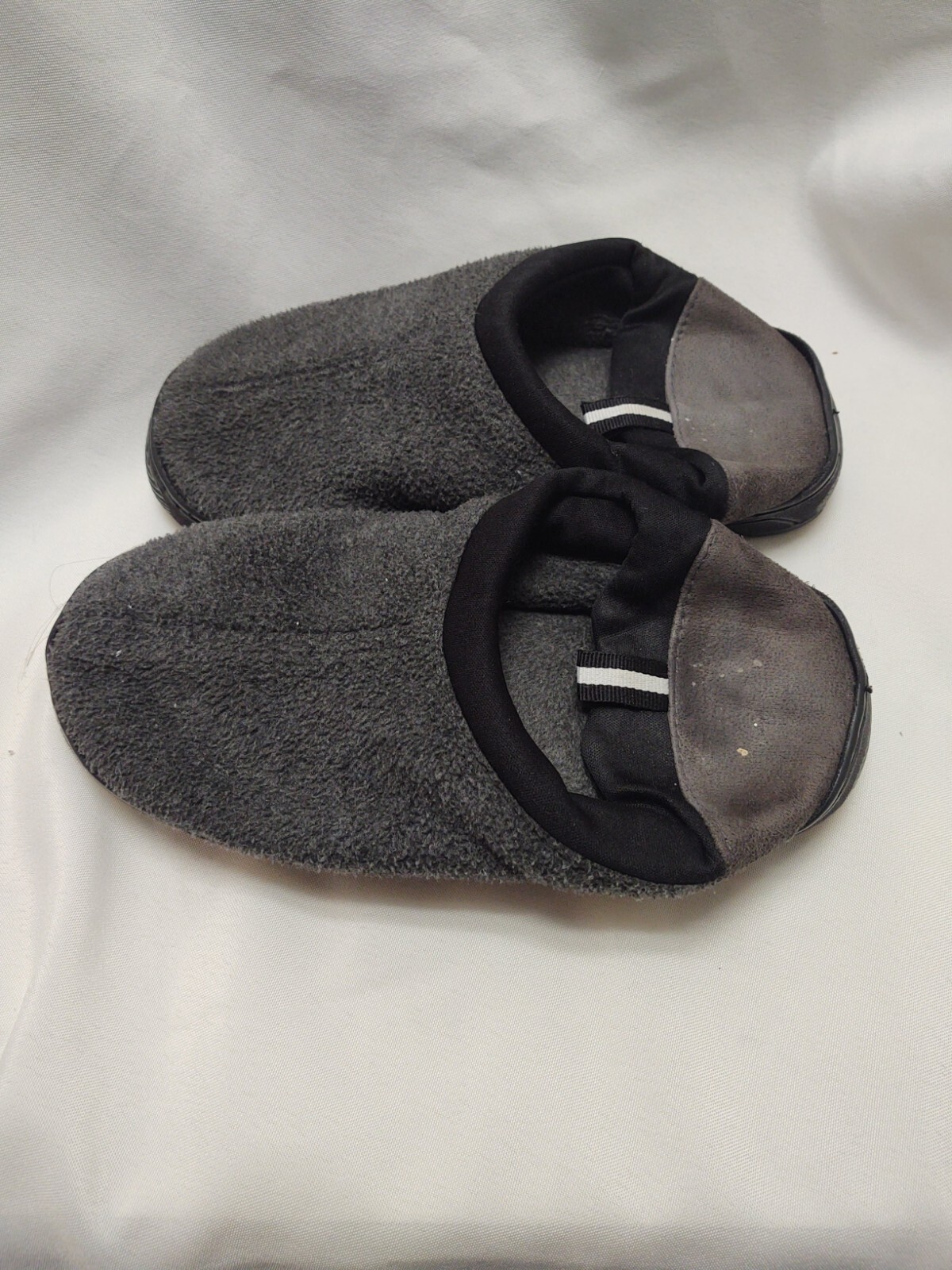 Memory Foam Slippers Womens Small 5-6 Gray