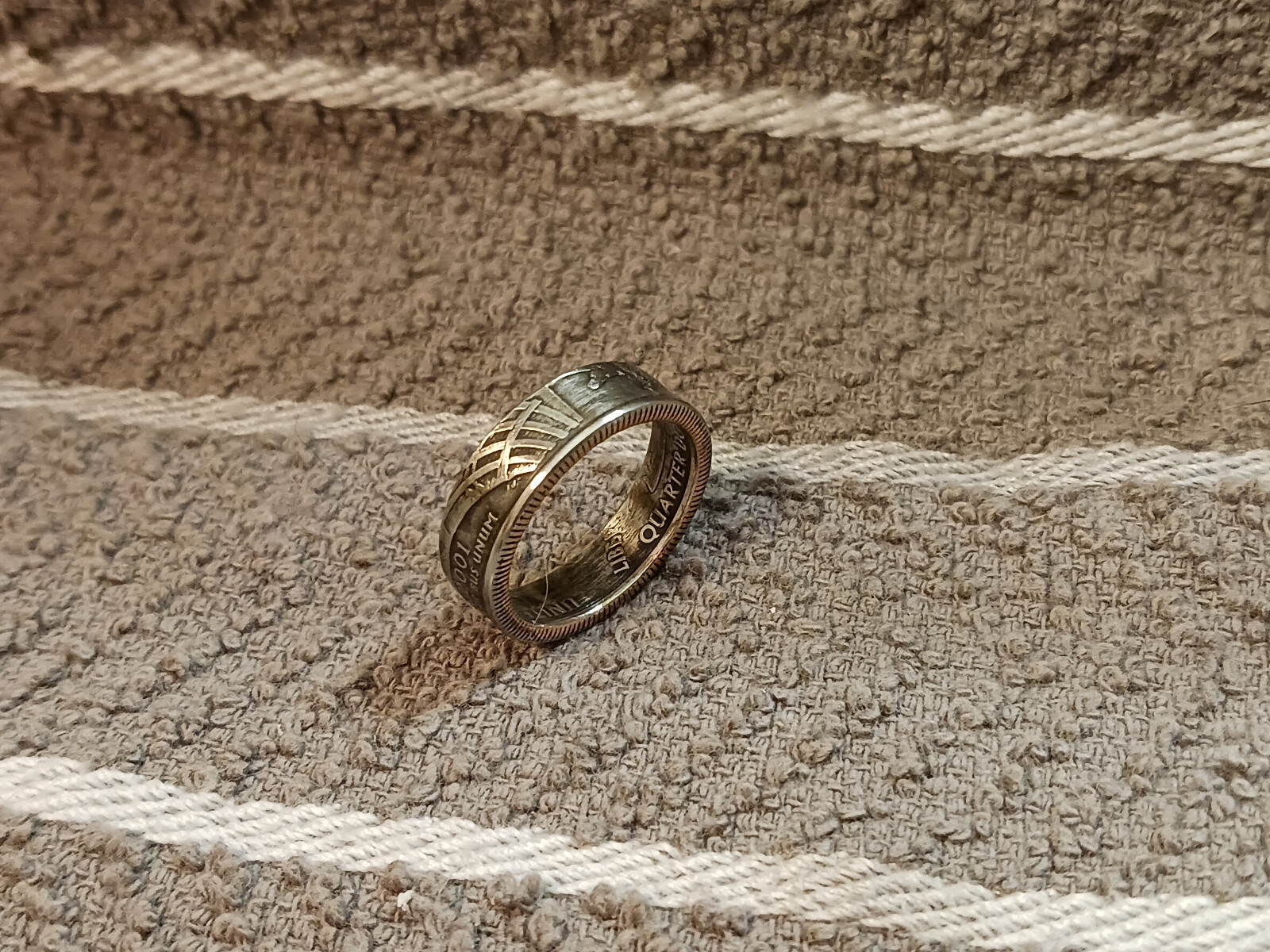 Kentucky Handcrafted Washington Quarters coin ring, size 8 2001